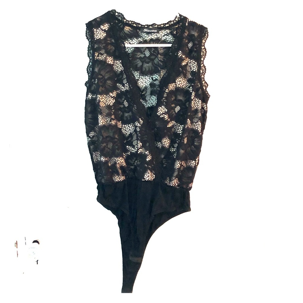 Shinestar low cut black/cream lace bodysuit, GUC